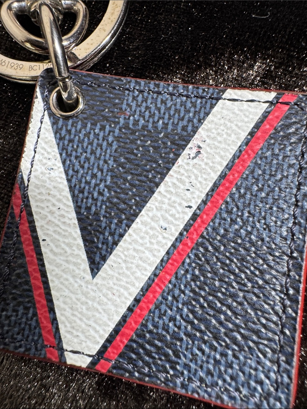Louis Vuitton Black Leather America's Cup 2017 Key & Card Holder Keyring - Picture 3 of 9